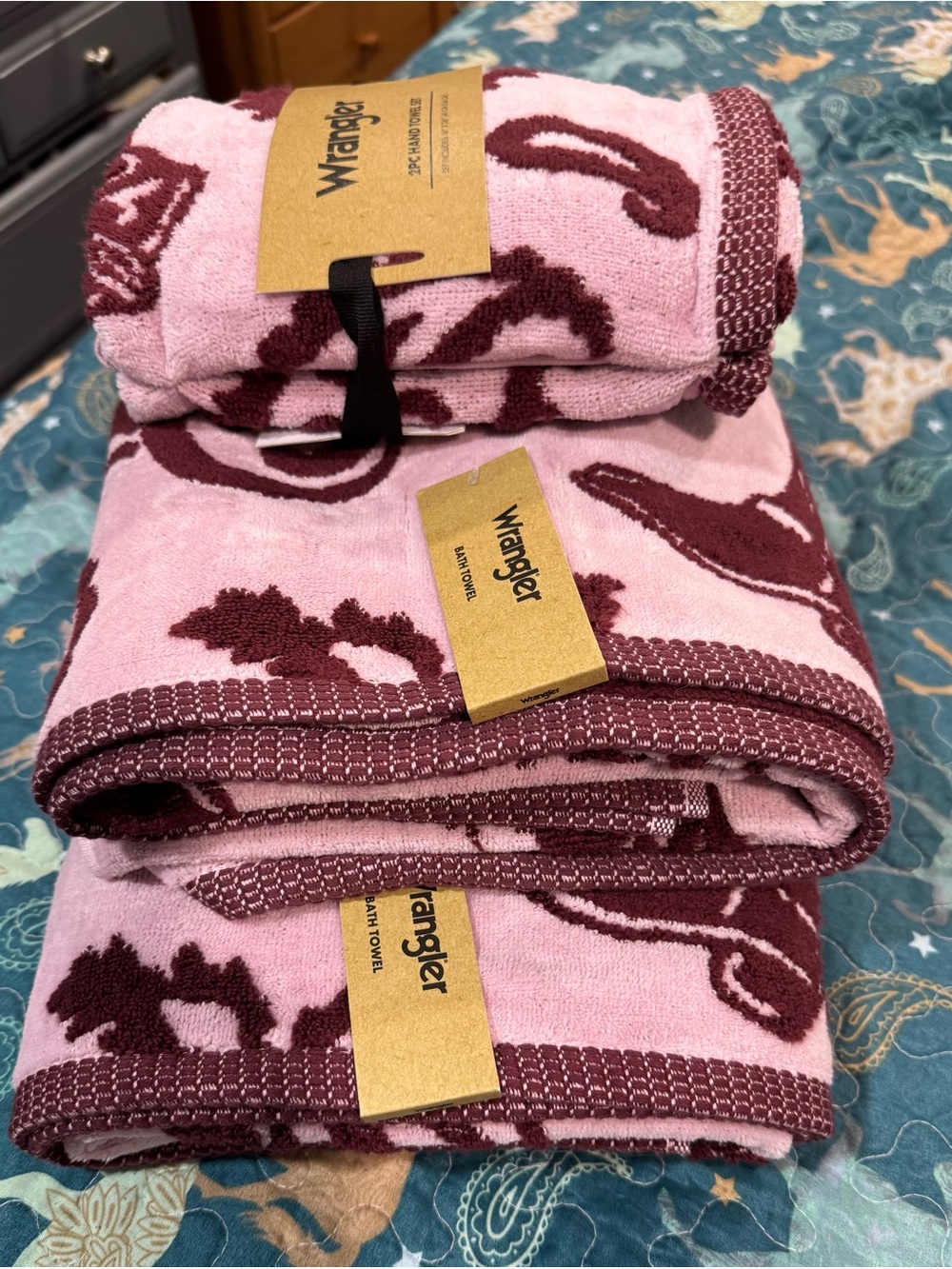 Wrangler bath and hand towels